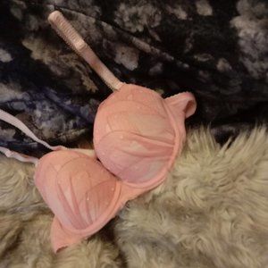 Pink pearls-bra
